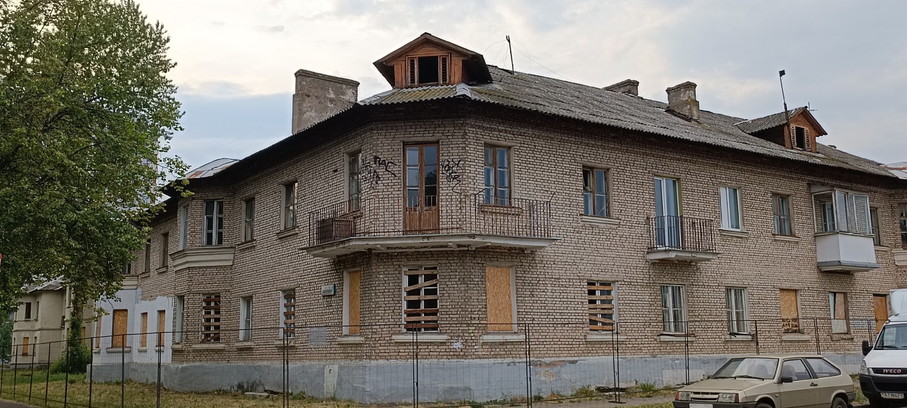 Минск, Волгоградская улица, 82 / Новгородская улица, 1