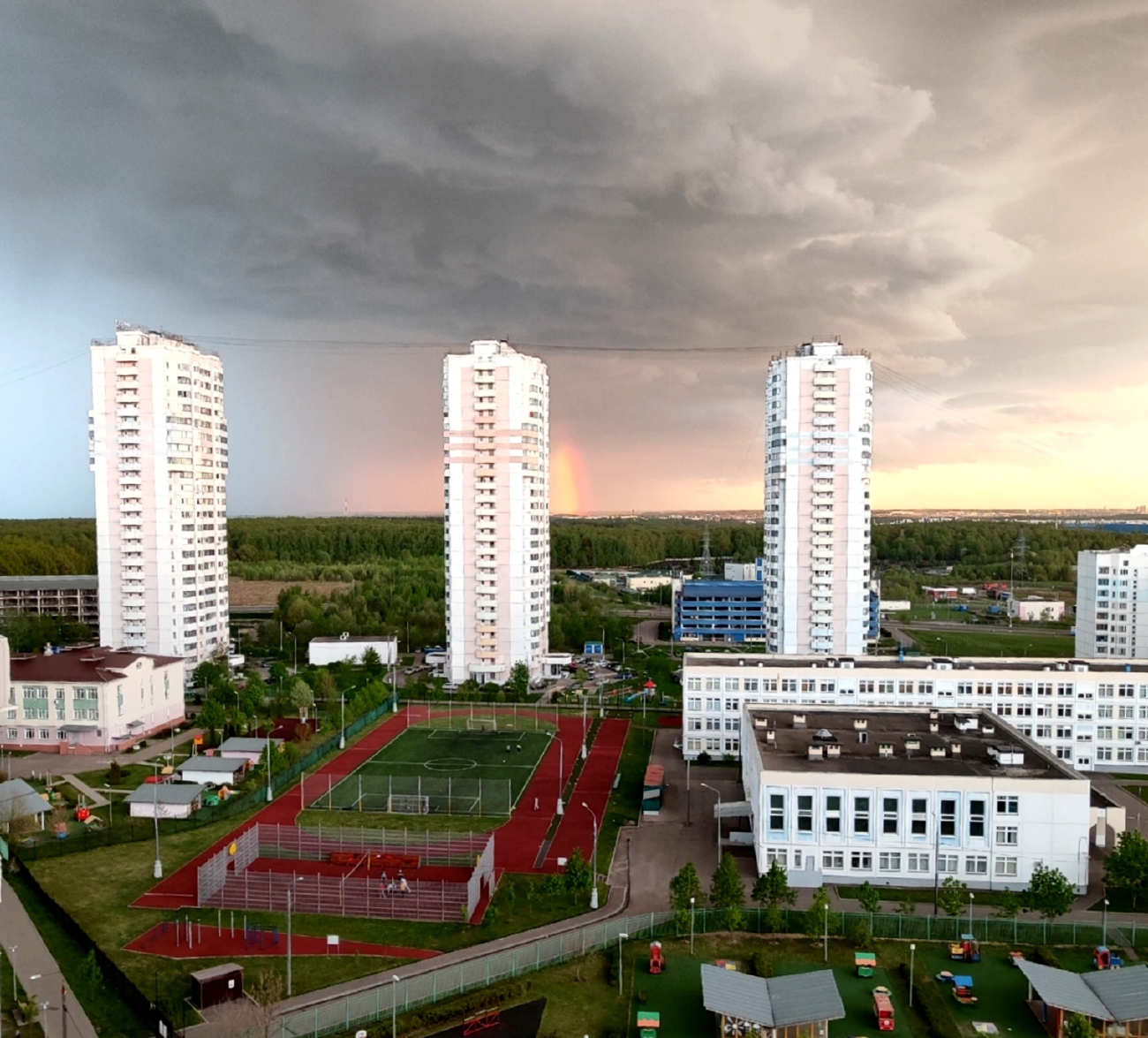 Москва, Улица Маршала Савицкого, 26 корп. 4; Улица Брусилова, 39 корп. 1; Улица Брусилова, 37 корп. 1 стр. 1; Улица Брусилова, 37 корп. 1; Улица Брусилова, 35 корп. 1; Улица Маршала Савицкого, 30 корп. 2. Москва — Панорамы