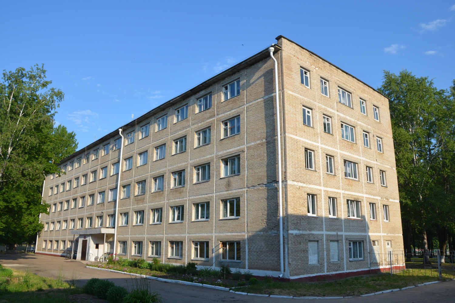 Новолукомль, Лукомльское шоссе, 12 / Набережная улица, 1