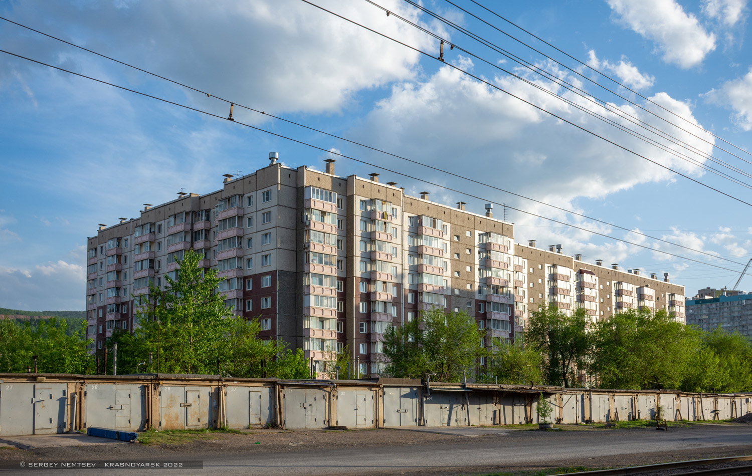 Красноярск, Улица Александра Матросова, 25; Улица Александра Матросова, 23