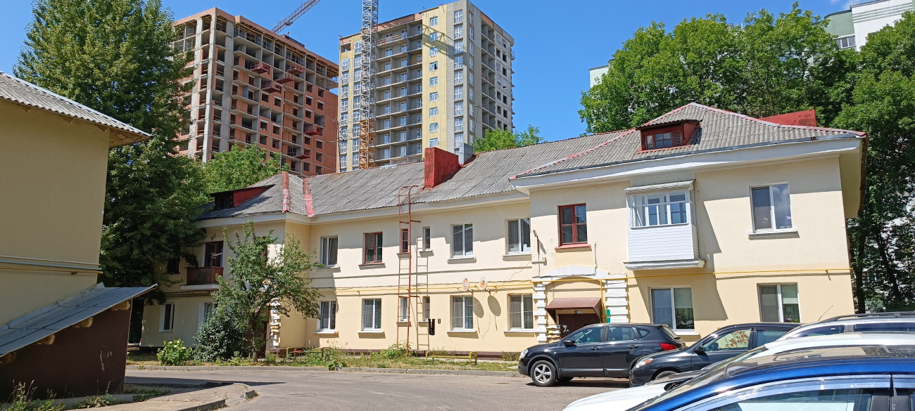 Минск, 2-я улица Щорса, 10 / Улица Декабристов, 21