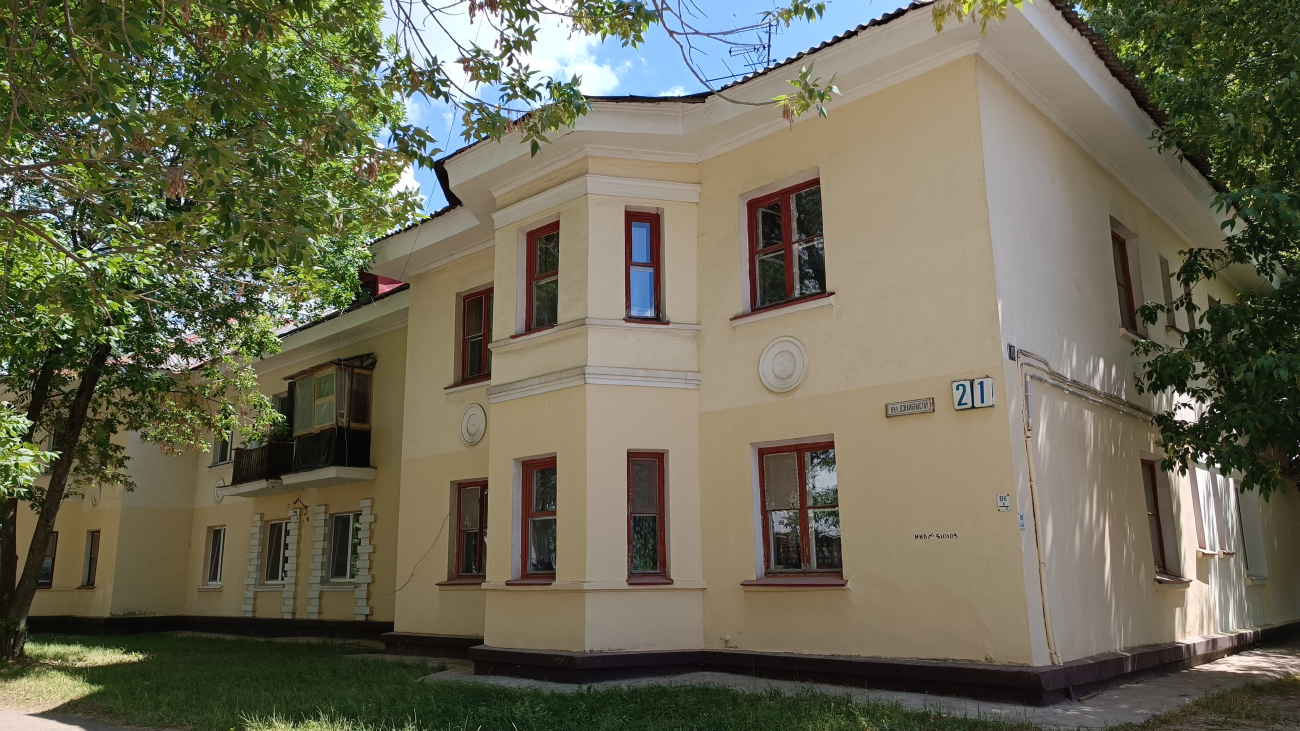 Минск, 2-я улица Щорса, 10 / Улица Декабристов, 21