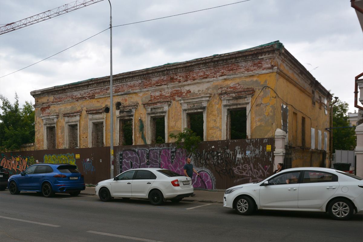 Казань, Улица Тази Гиззата, 10