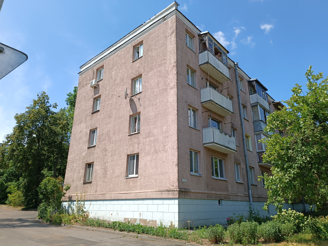 Минск, Антоновская улица, 14