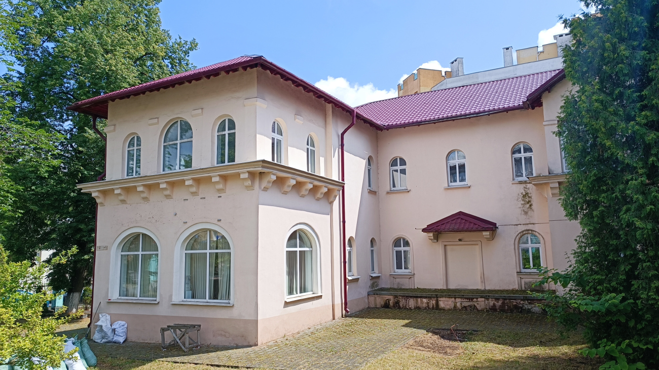 Минск, Улица Калинина, 9 / Улица Кузьмы Чорного, 20
