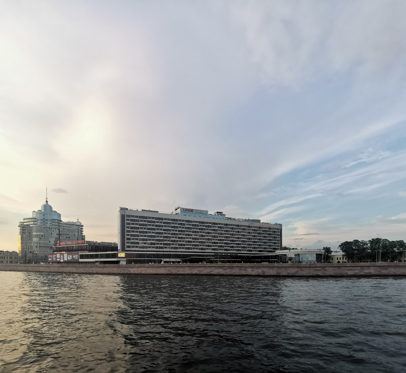 Санкт-Петербург, Пироговская набережная, 5 / Большой Сампсониевский проспект, 2