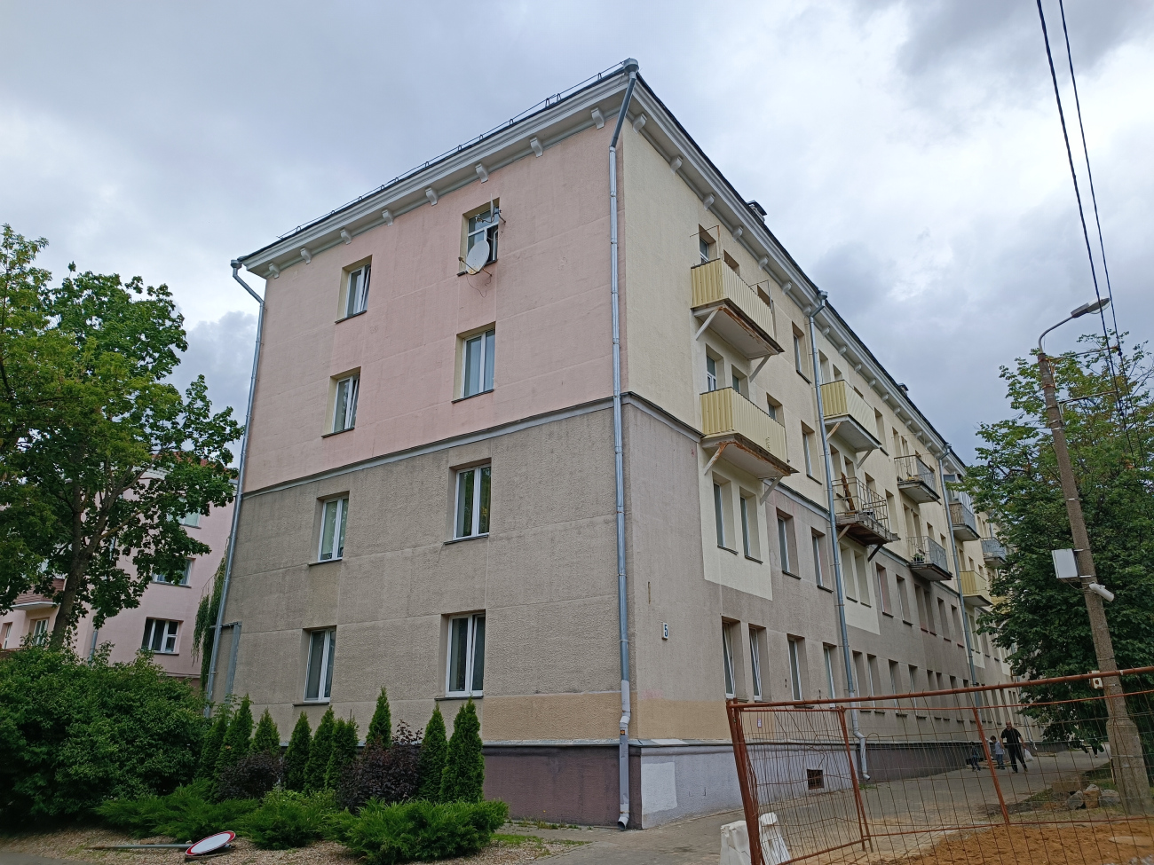 Минск, Улица Толбухина, 5 / Улица Мержинского, 12