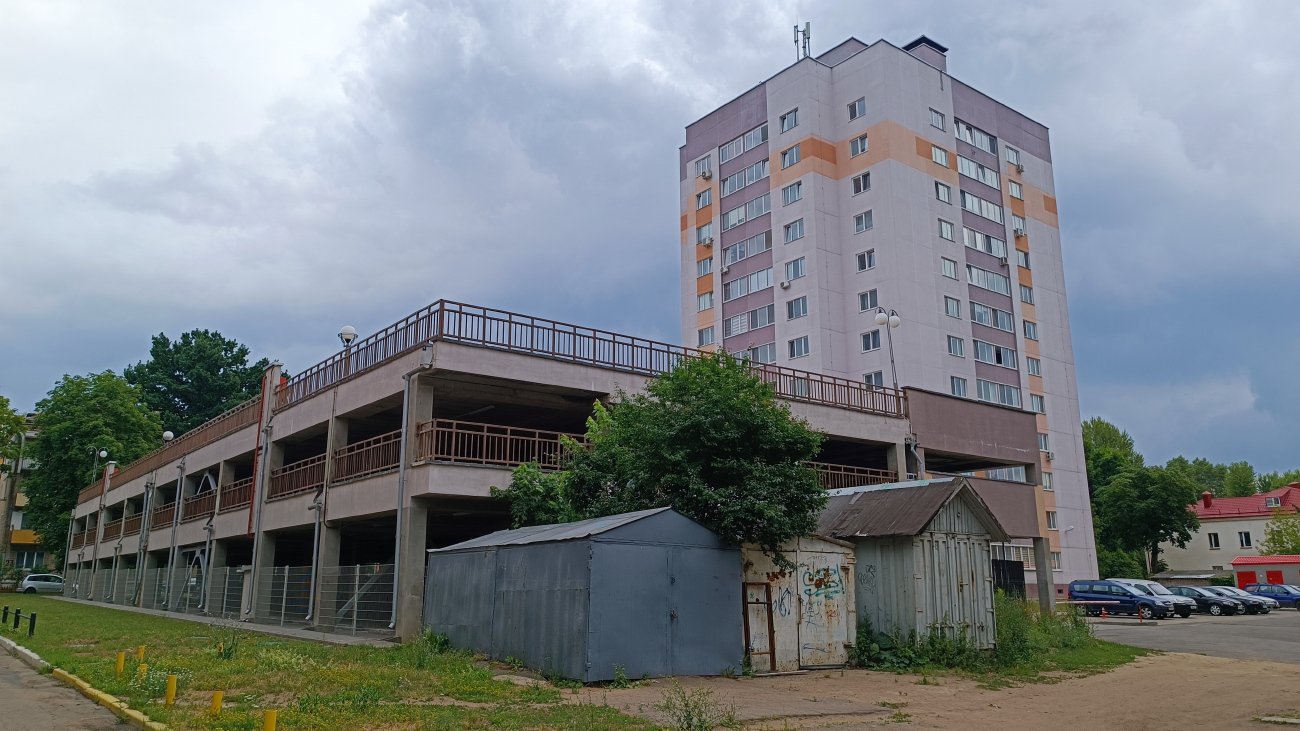 Минск, Калининградский переулок, 21 корп. 1; Калининградский переулок, 21