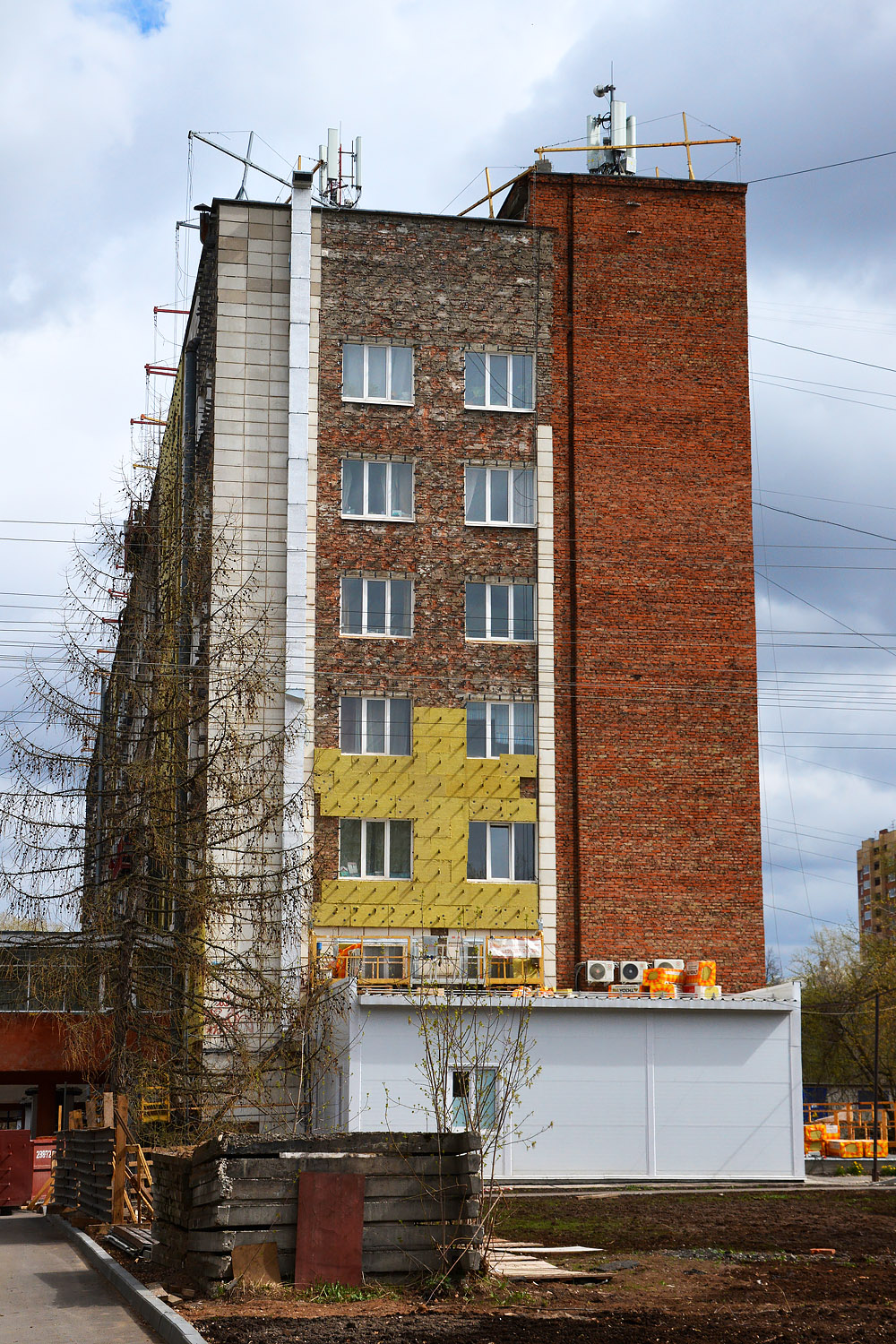 Пермь, Улица Братьев Игнатовых, 2