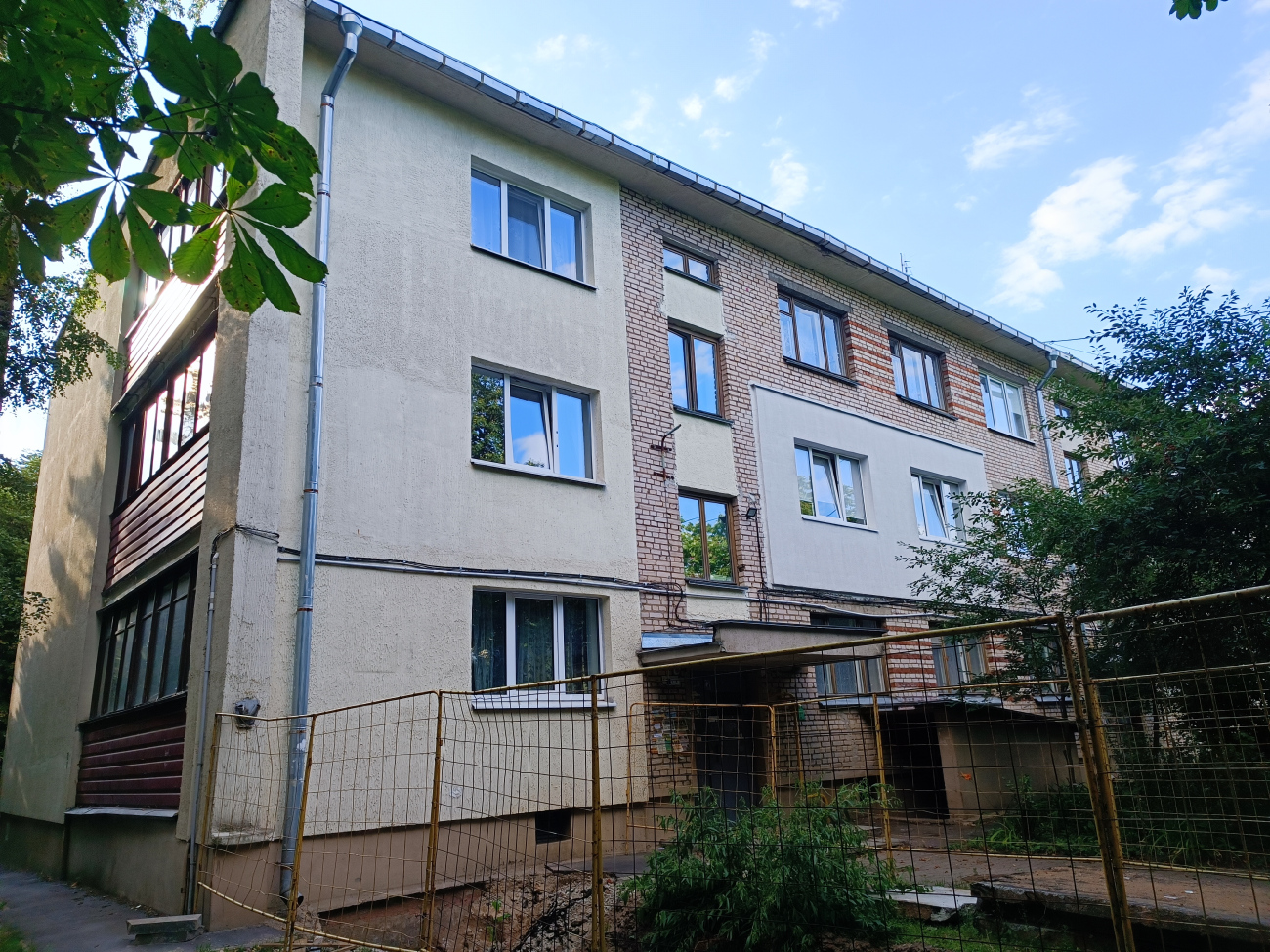 Минск, Улица Михася Лынькова, 93