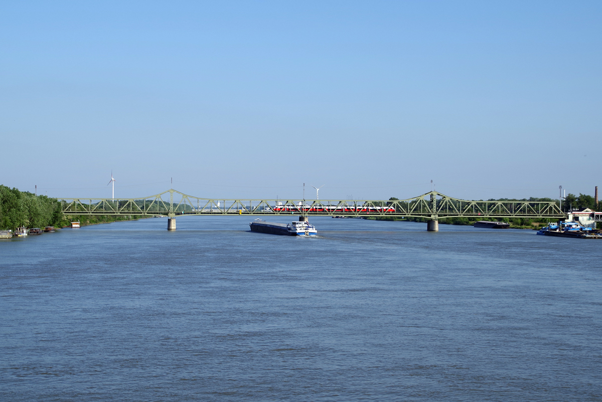 Вена, Ostbahnbrücke