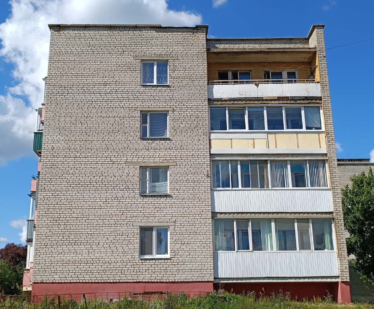 Заславль, Юбилейная улица, 3