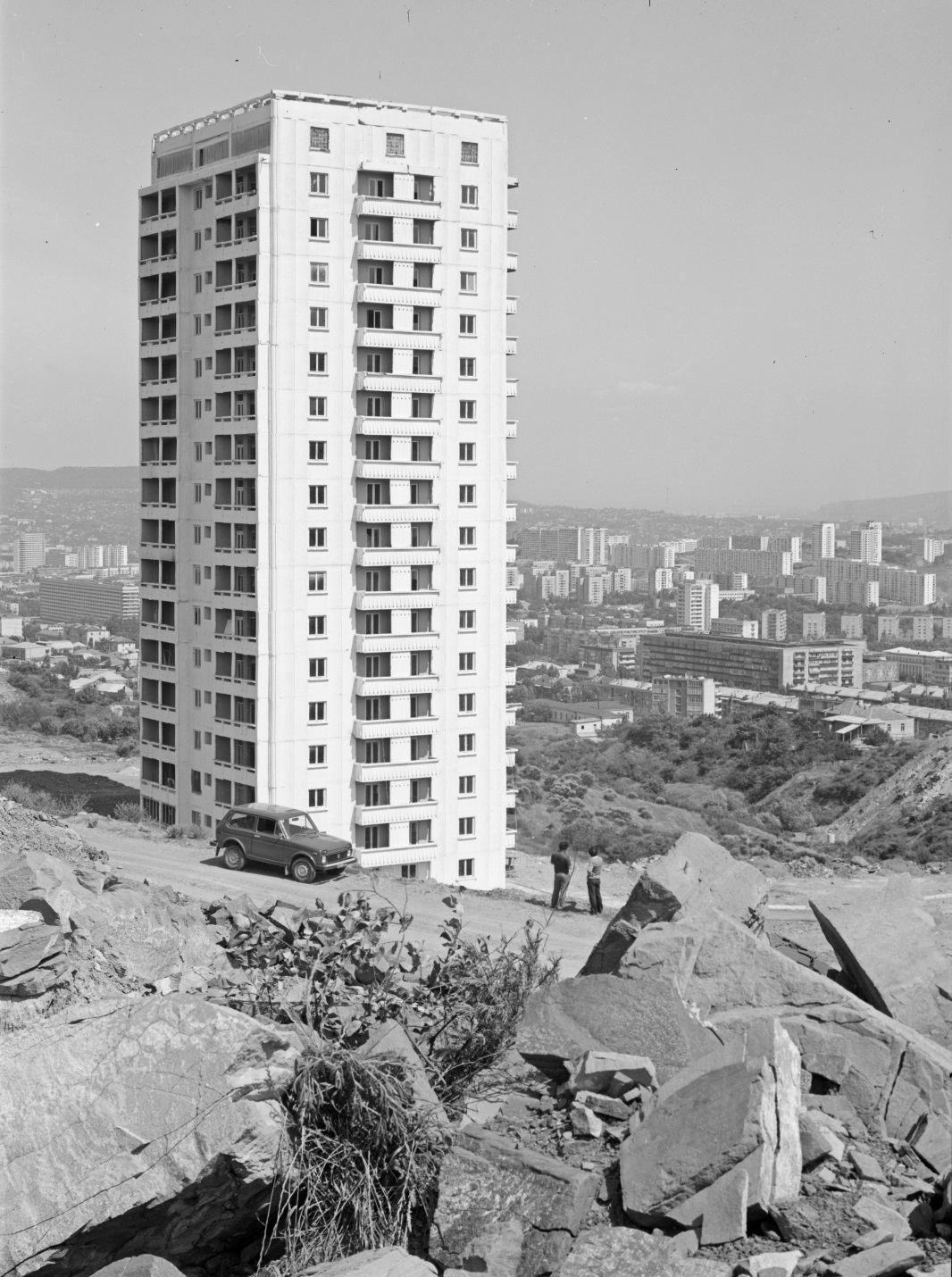 Тбилиси, Плато Нуцубидзе. Микрорайон 3, Квартал 4, корп. 2