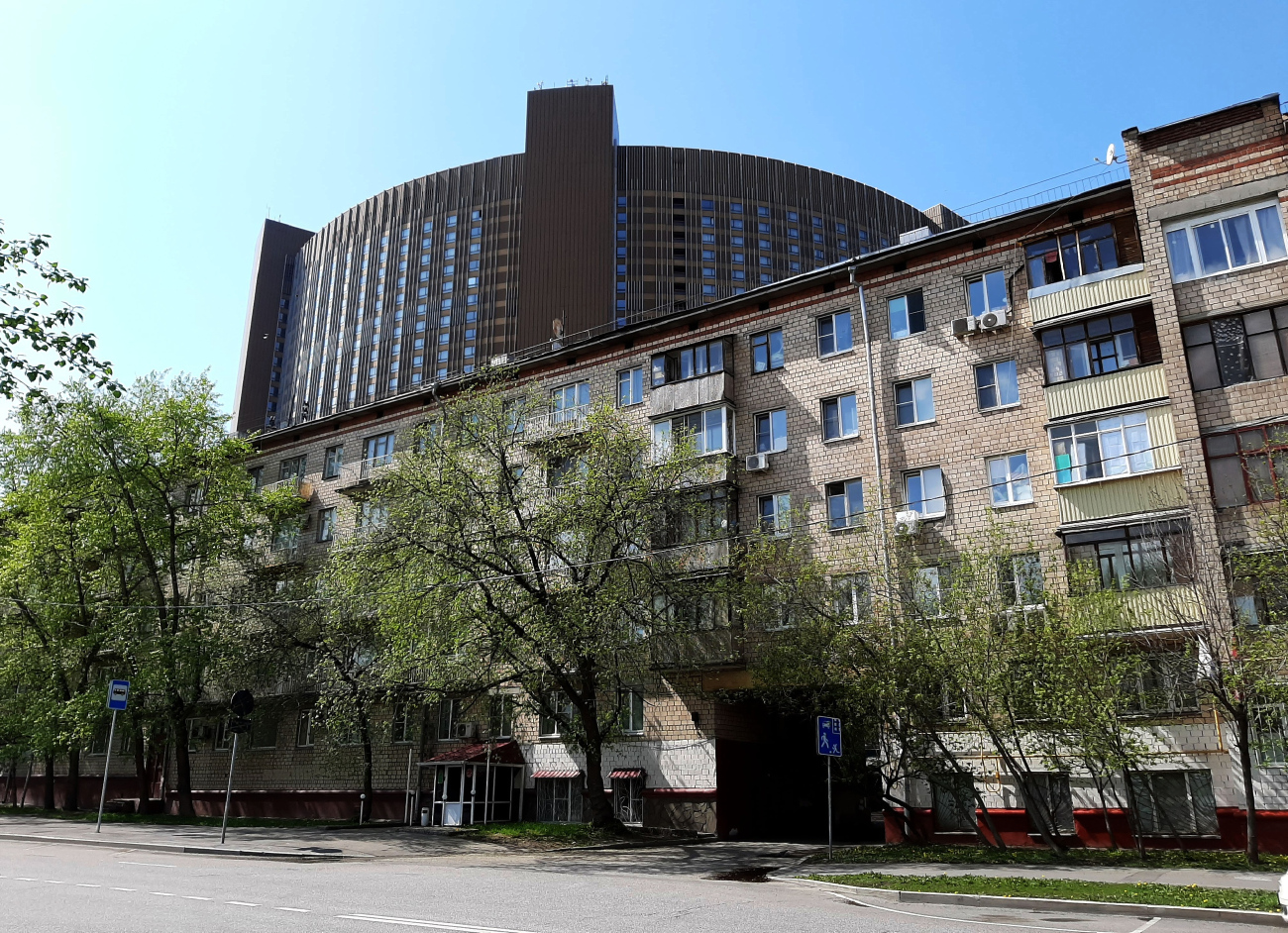 Москва, Ярославская улица, 17