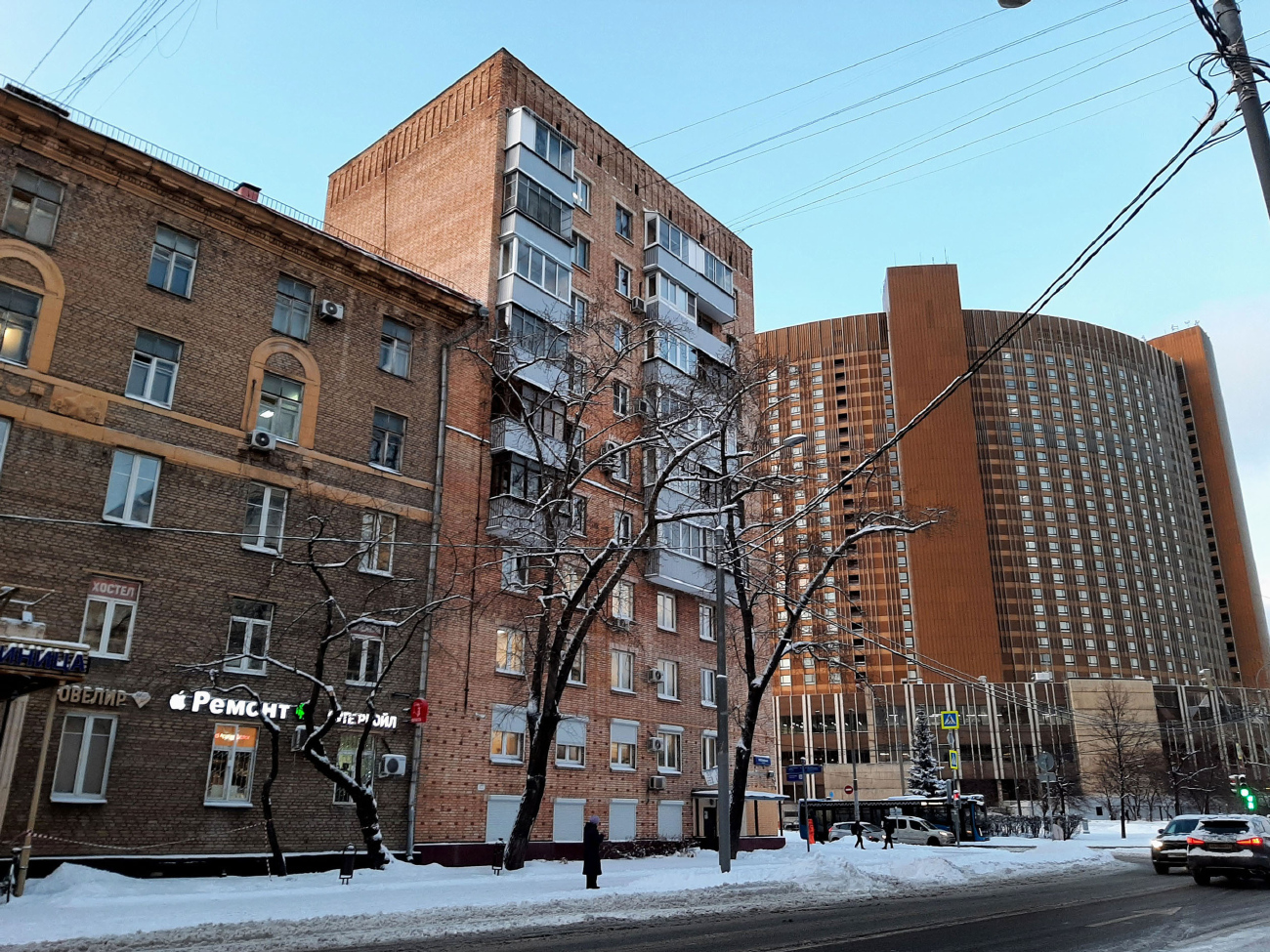 Москва, Ярославская улица, 15 корп. 1; Улица Космонавтов, 4