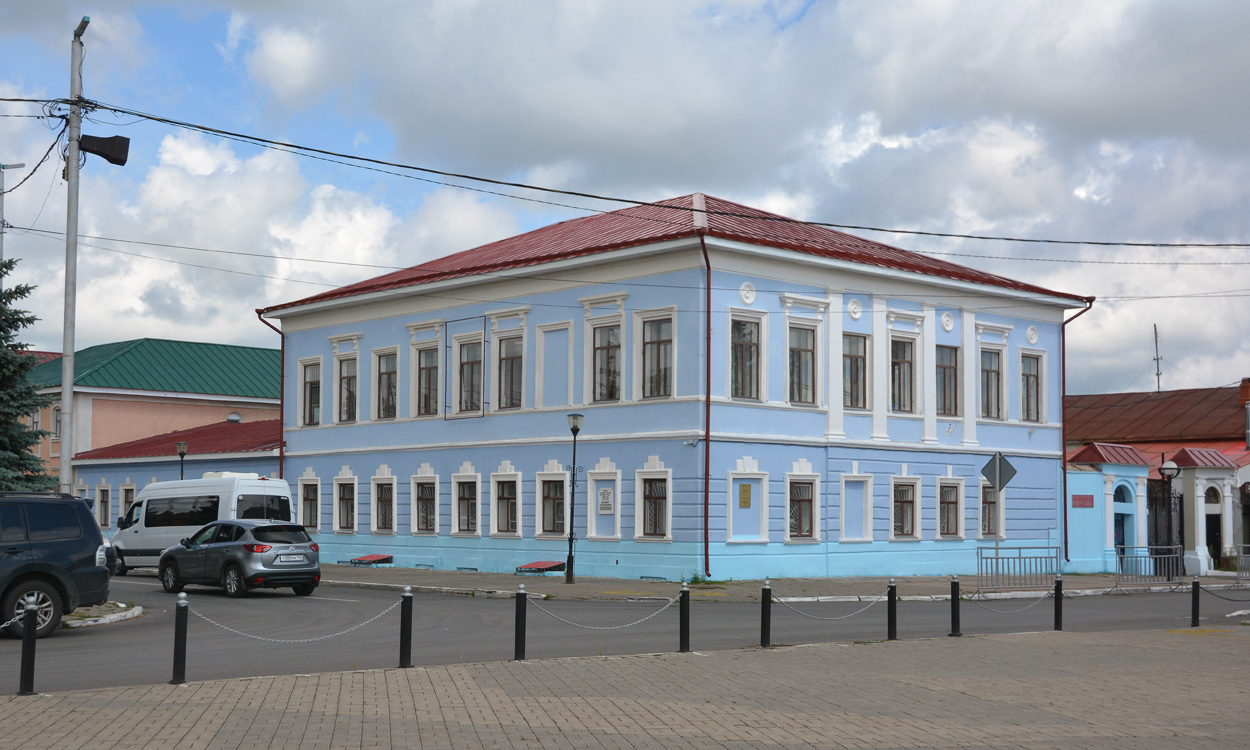 Елабуга, Большая Покровская улица, 1