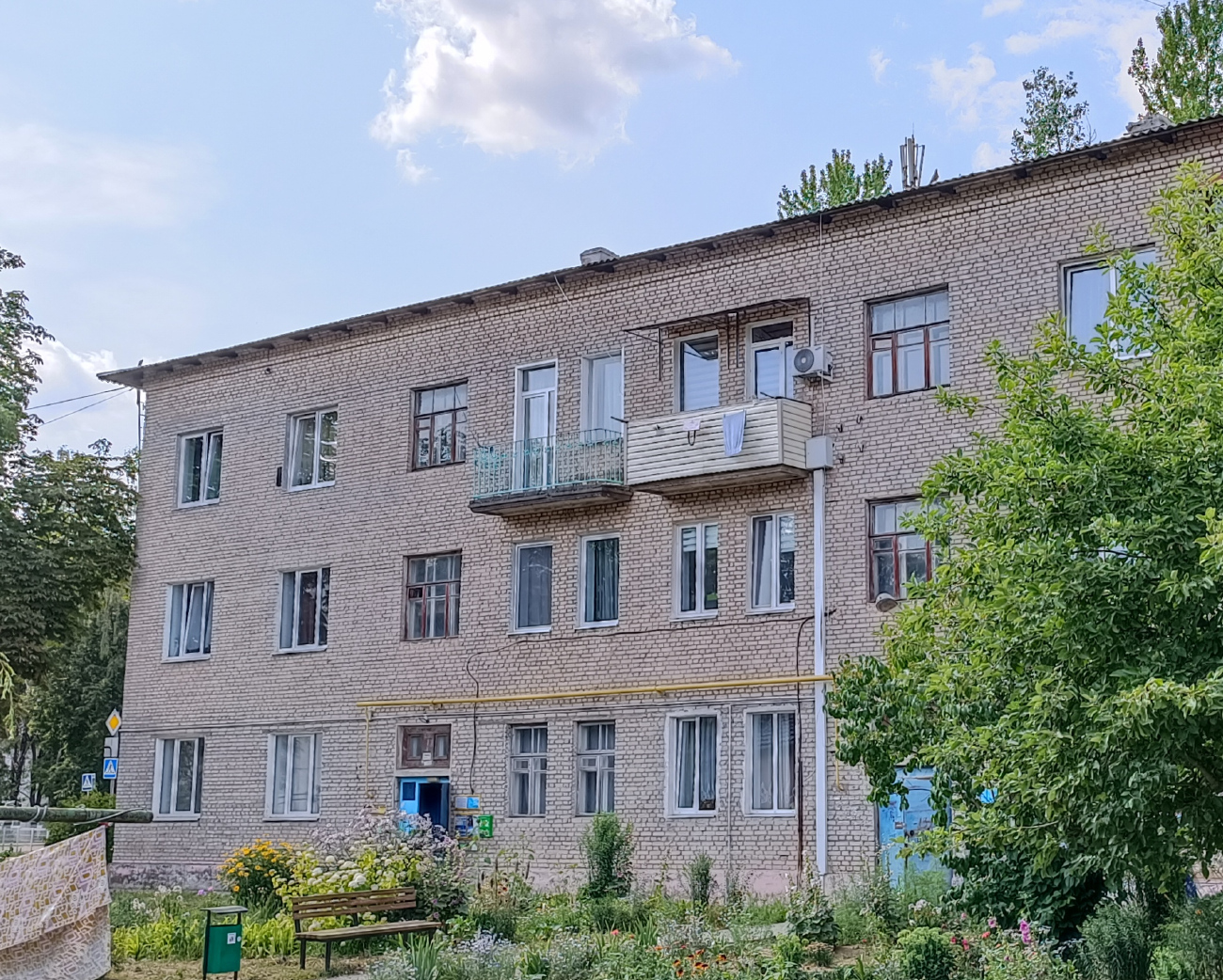 Мачулищи, Гвардейская улица, 1