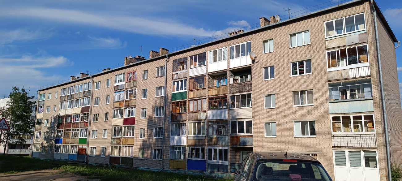 Гатово, Металлургическая улица, 1