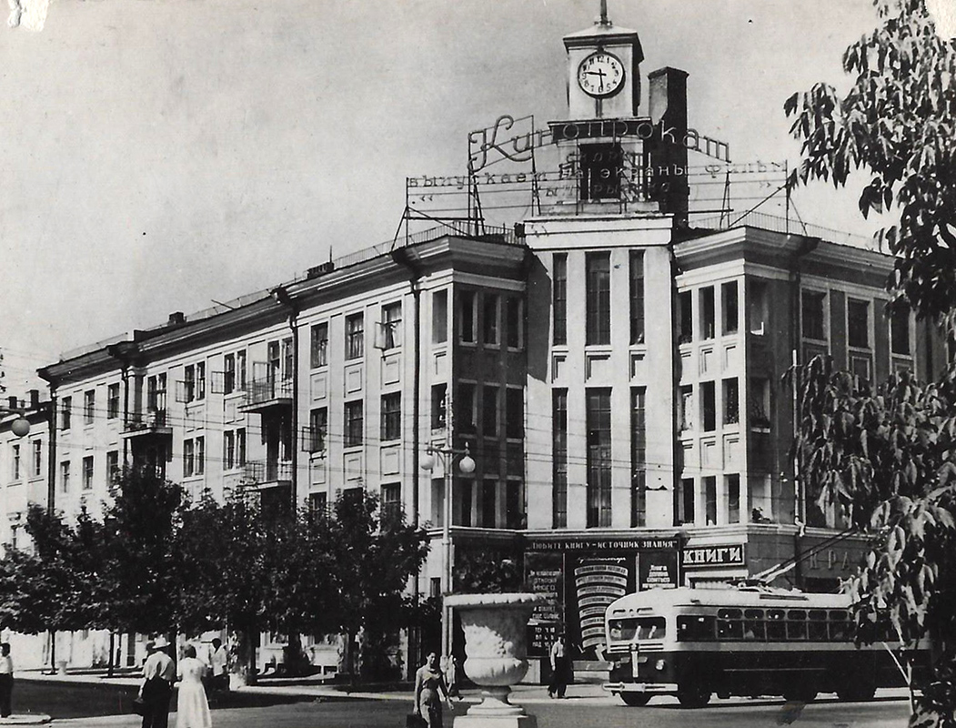 Краснодар, Улица Мира, 40 / Красная улица, 25