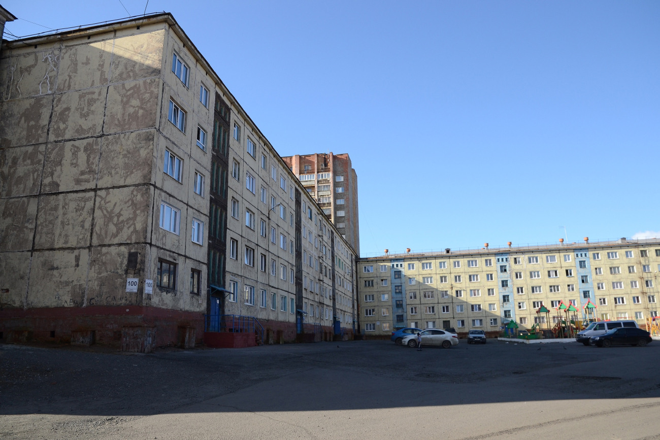 Норильск, Улица Нансена, 100; Улица Нансена, 102