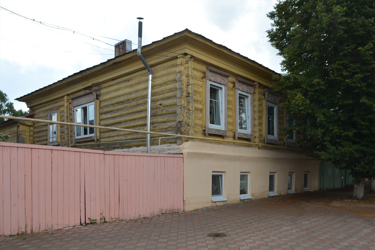 Елабуга, Казанская улица, 42