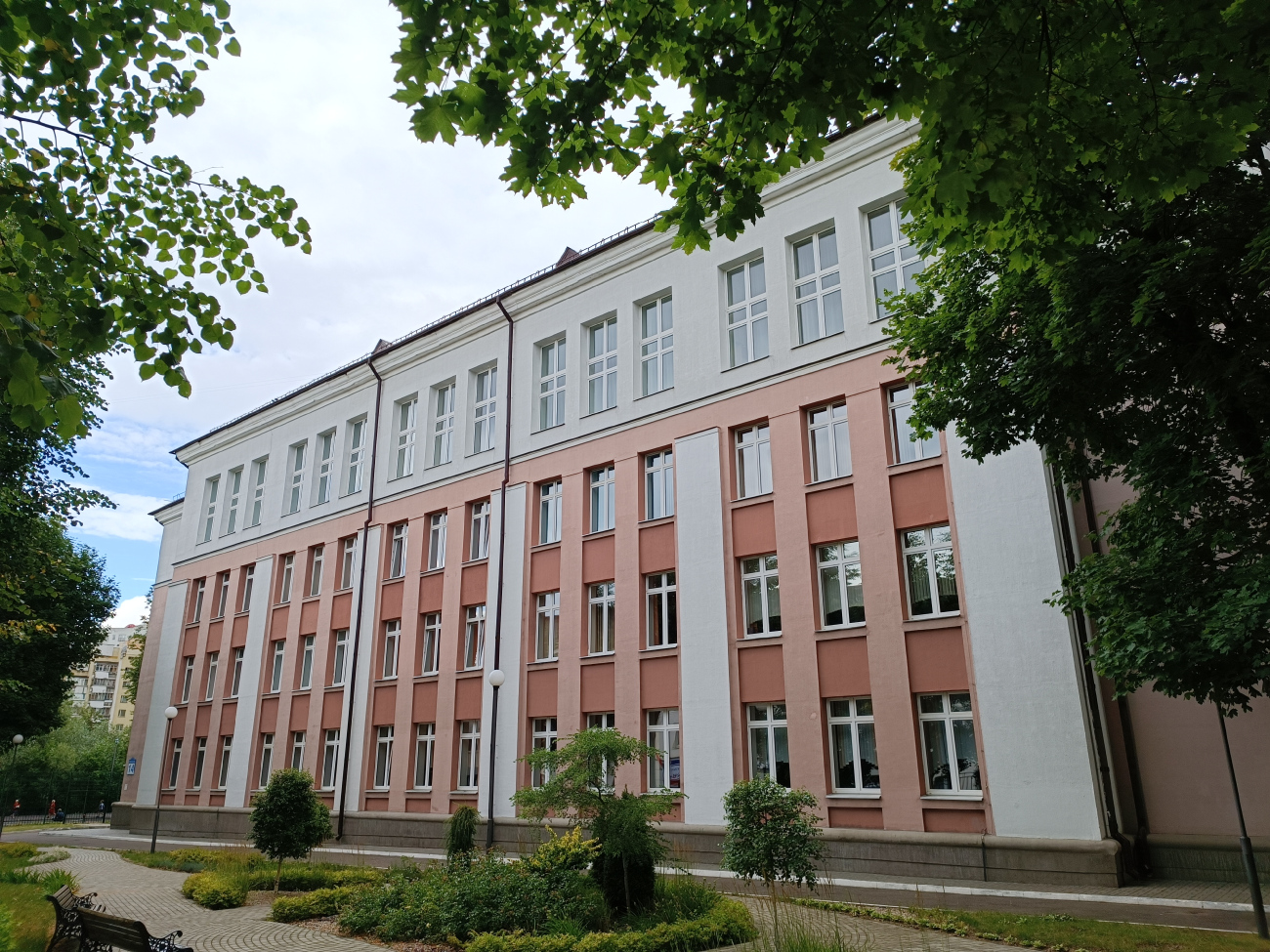 Минск, Улица Тарханова, 14