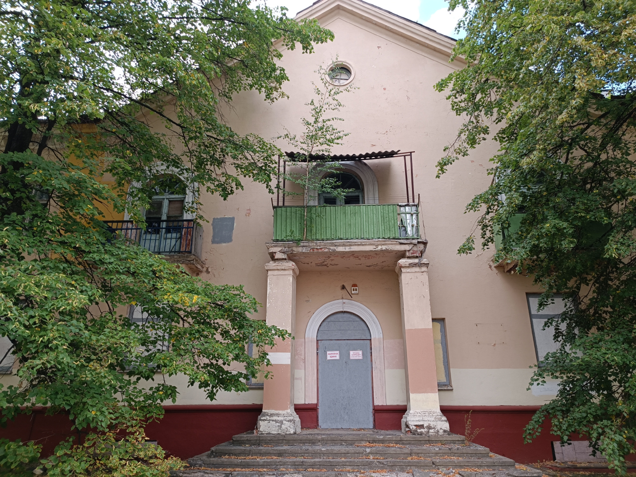 Минск, Гвардейская улица, 9 / Улица Тарханова, 1