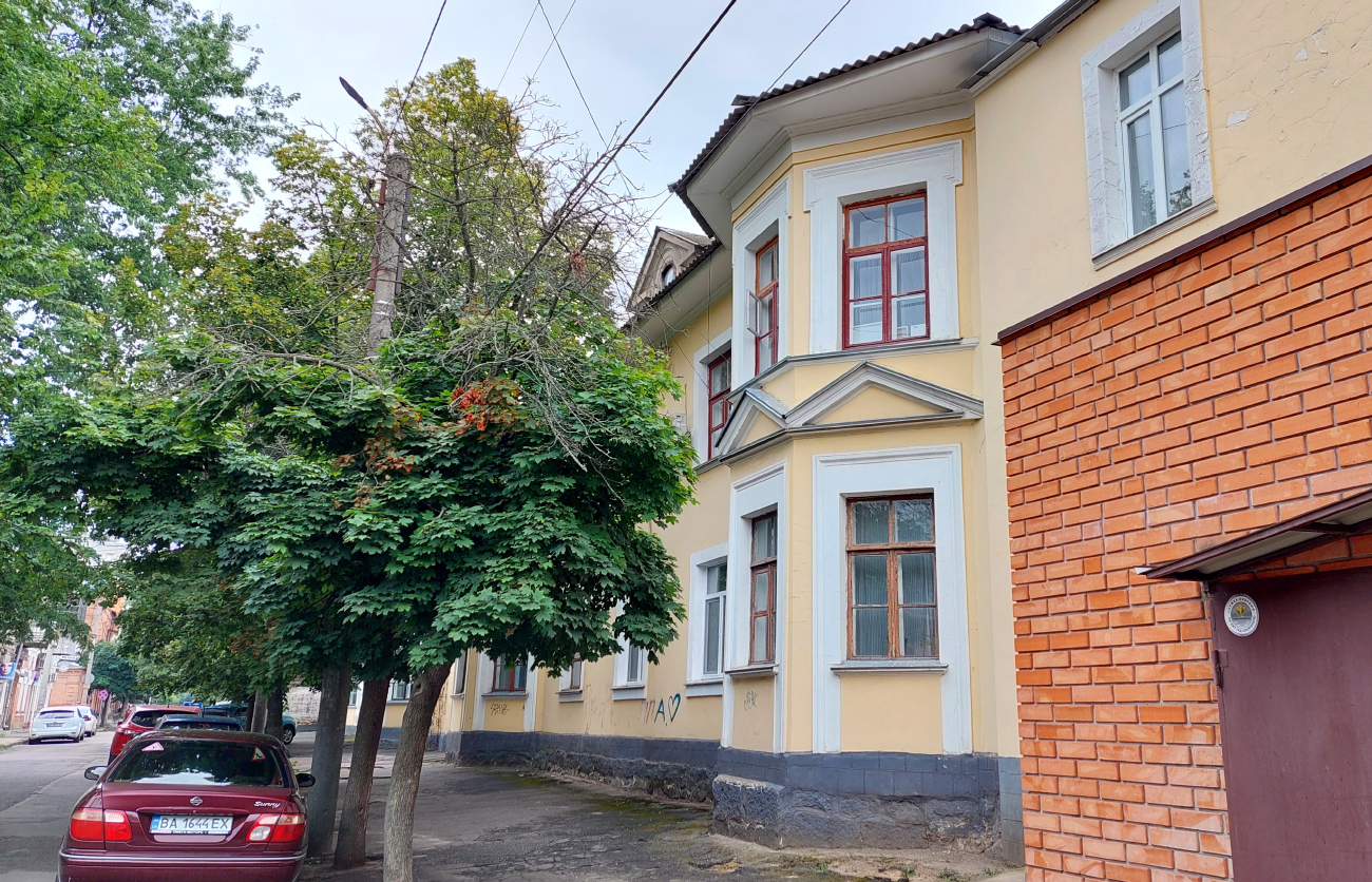 Кропивницький, Улица Тараса Карпы, 56