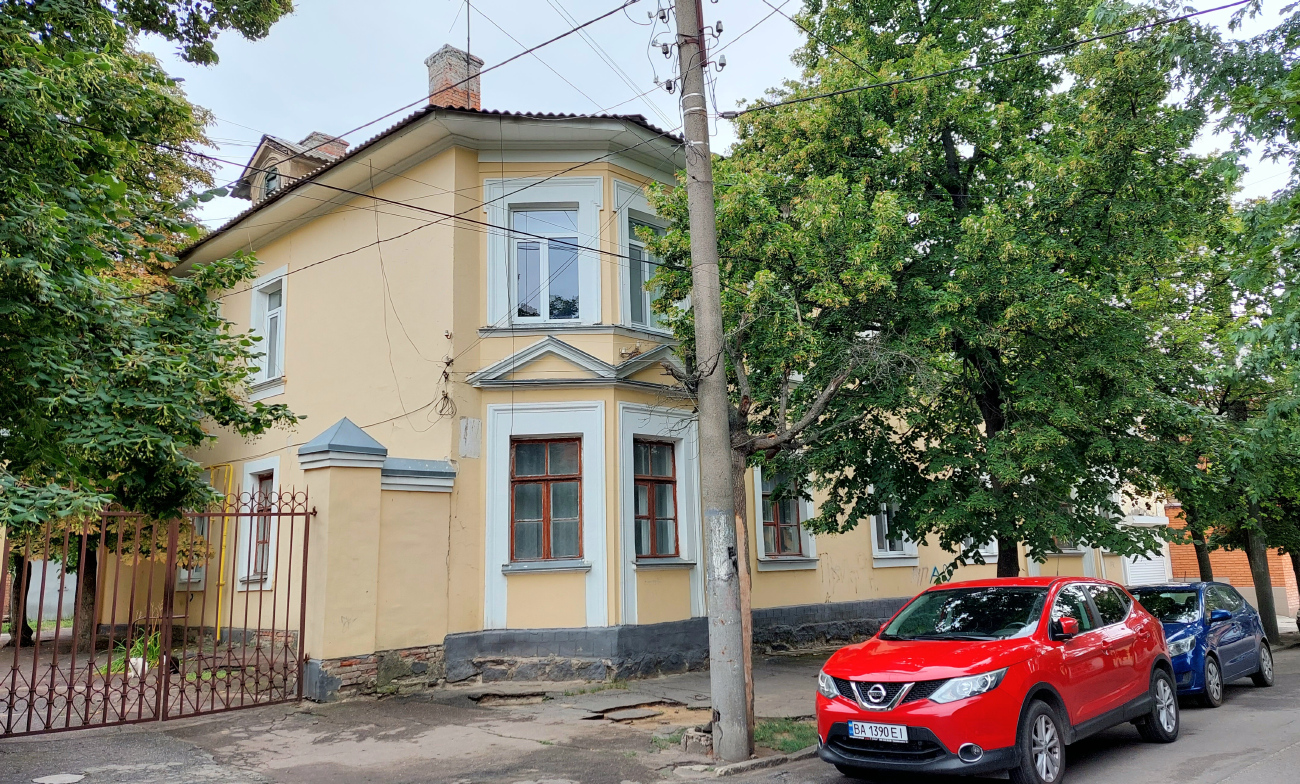 Кропивницкий, Улица Тараса Карпы, 56