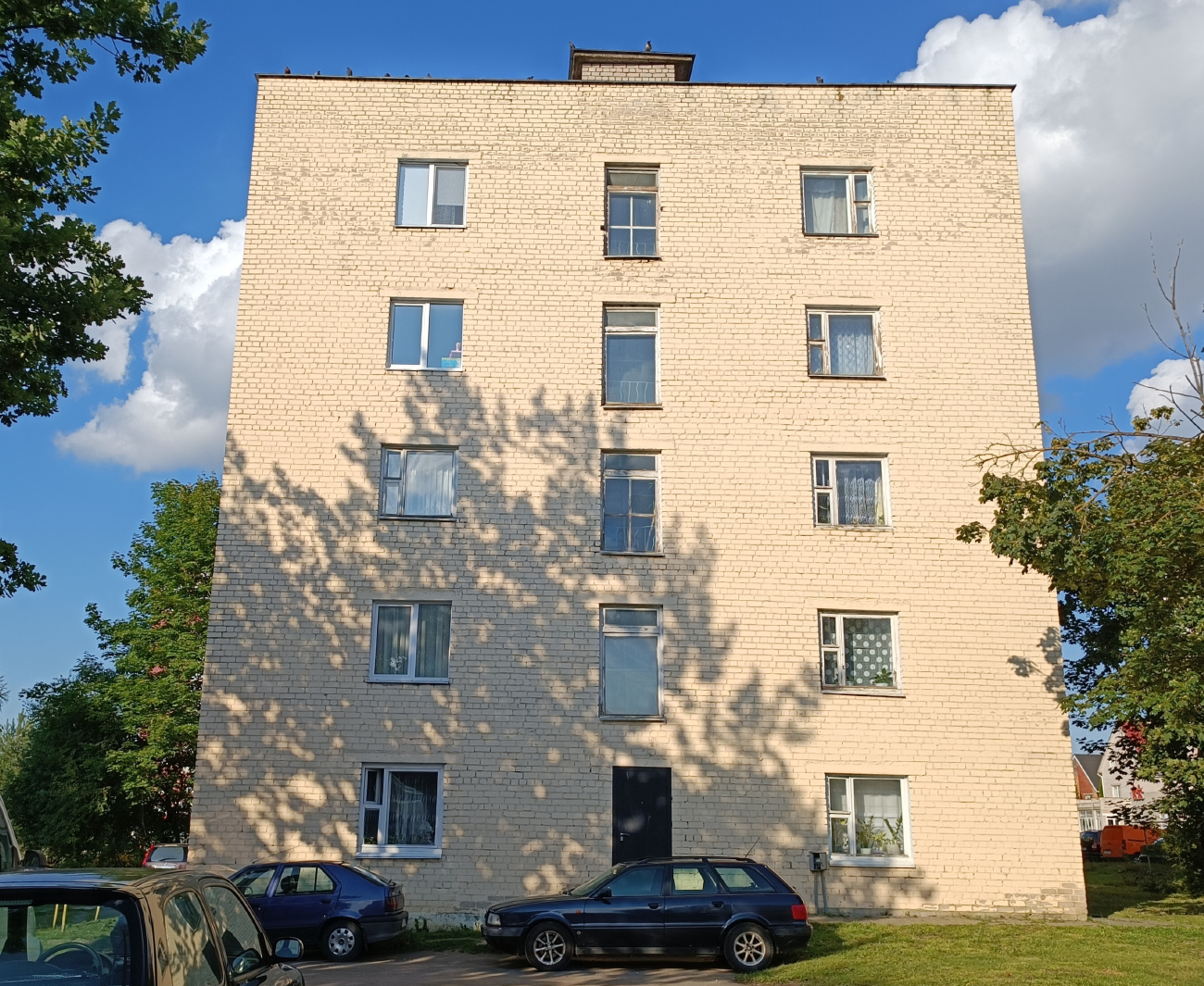 Юбилейный, Коммунальная улица, 13