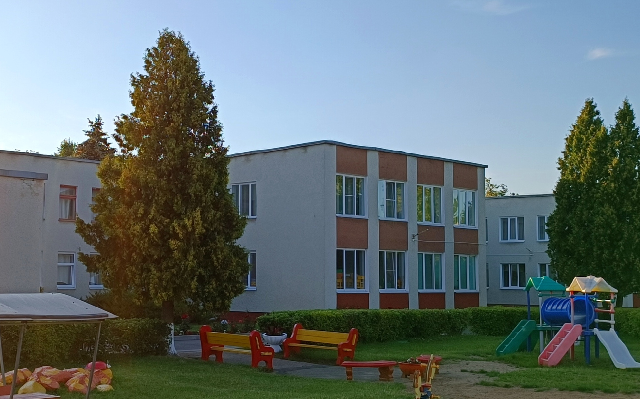 Сеница, Набережная улица, 66