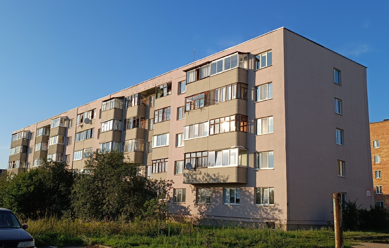 Сеница, Набережная улица, 82