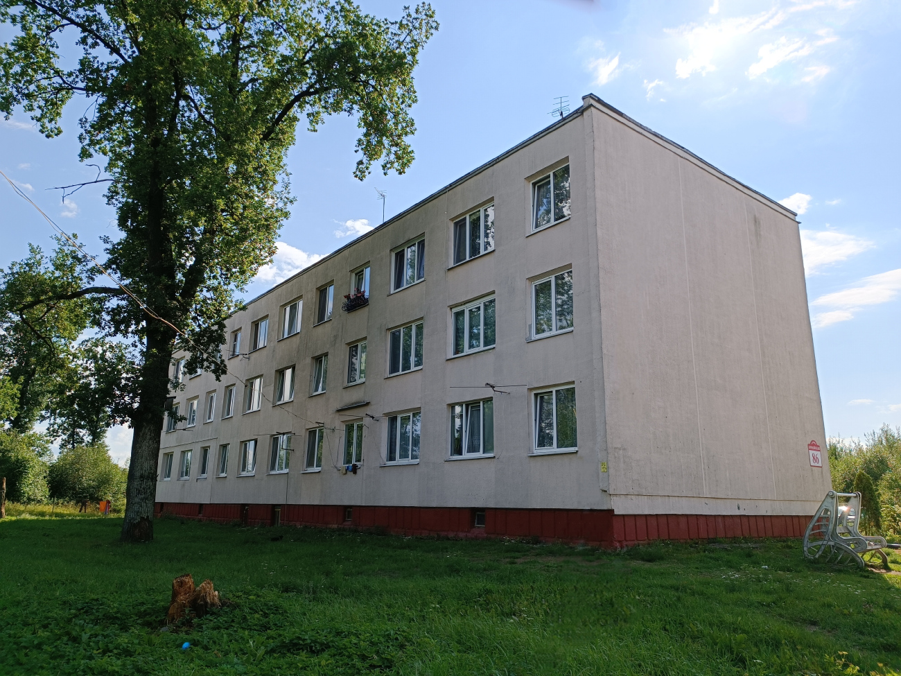 Минский район, прочие н. п., д. Урожайная, Армейская улица, 86