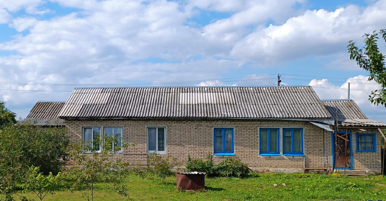 Канютичи, Школьная улица, 4