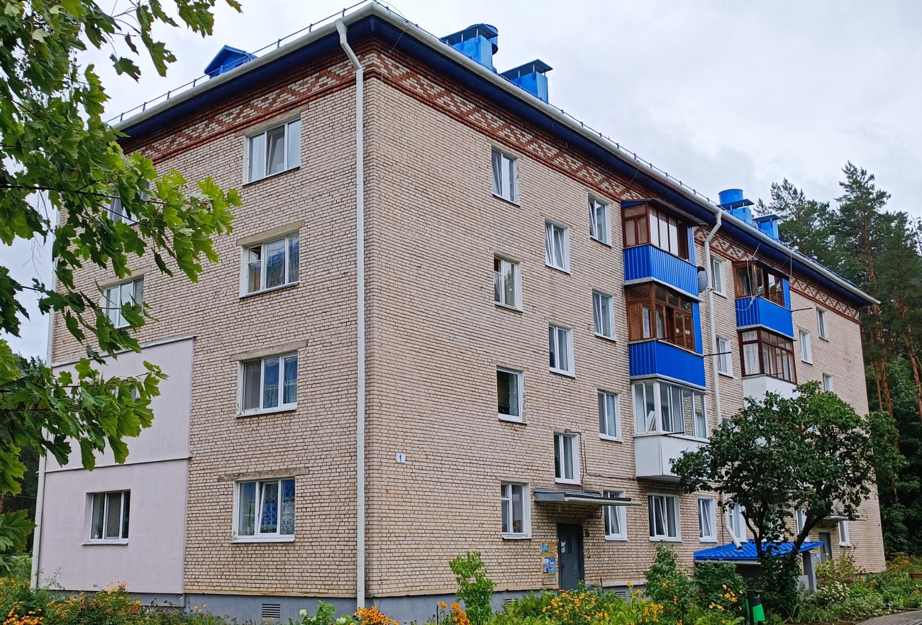 Ждановичи, Парковая улица, 1