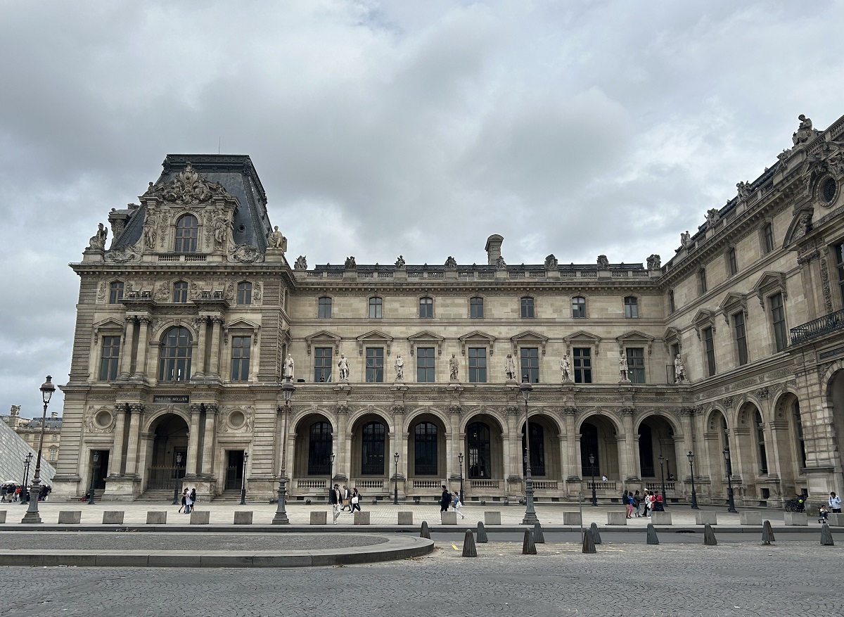 Париж, Quai François Mitterrand, 2