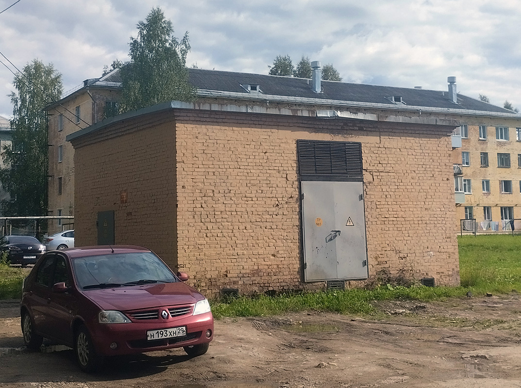 Мирный, Улица Ломоносова, 3*