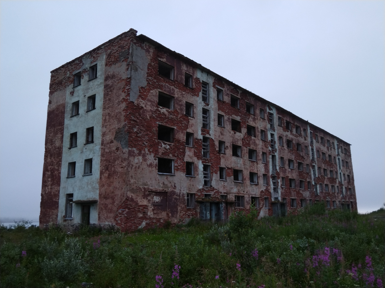 Печенгский район, прочие н.п., пос. Большое Озерко, строение 1