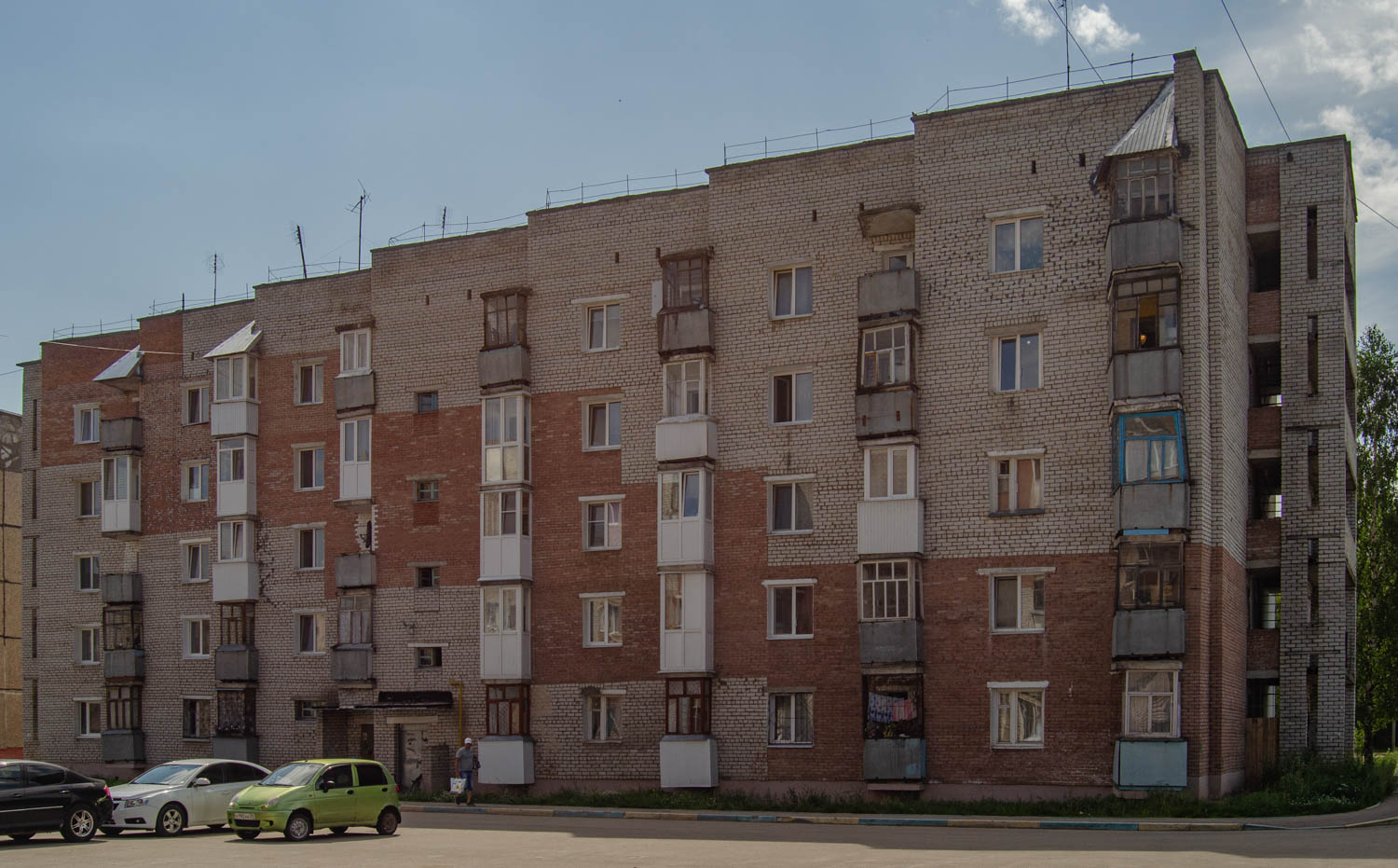Соликамск, Молодёжная улица, 20
