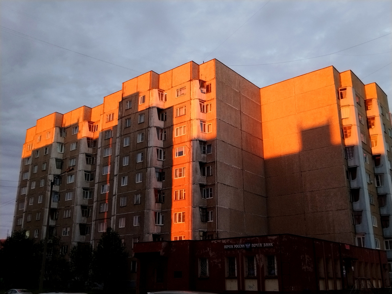 Никель, Гвардейский проспект, 37