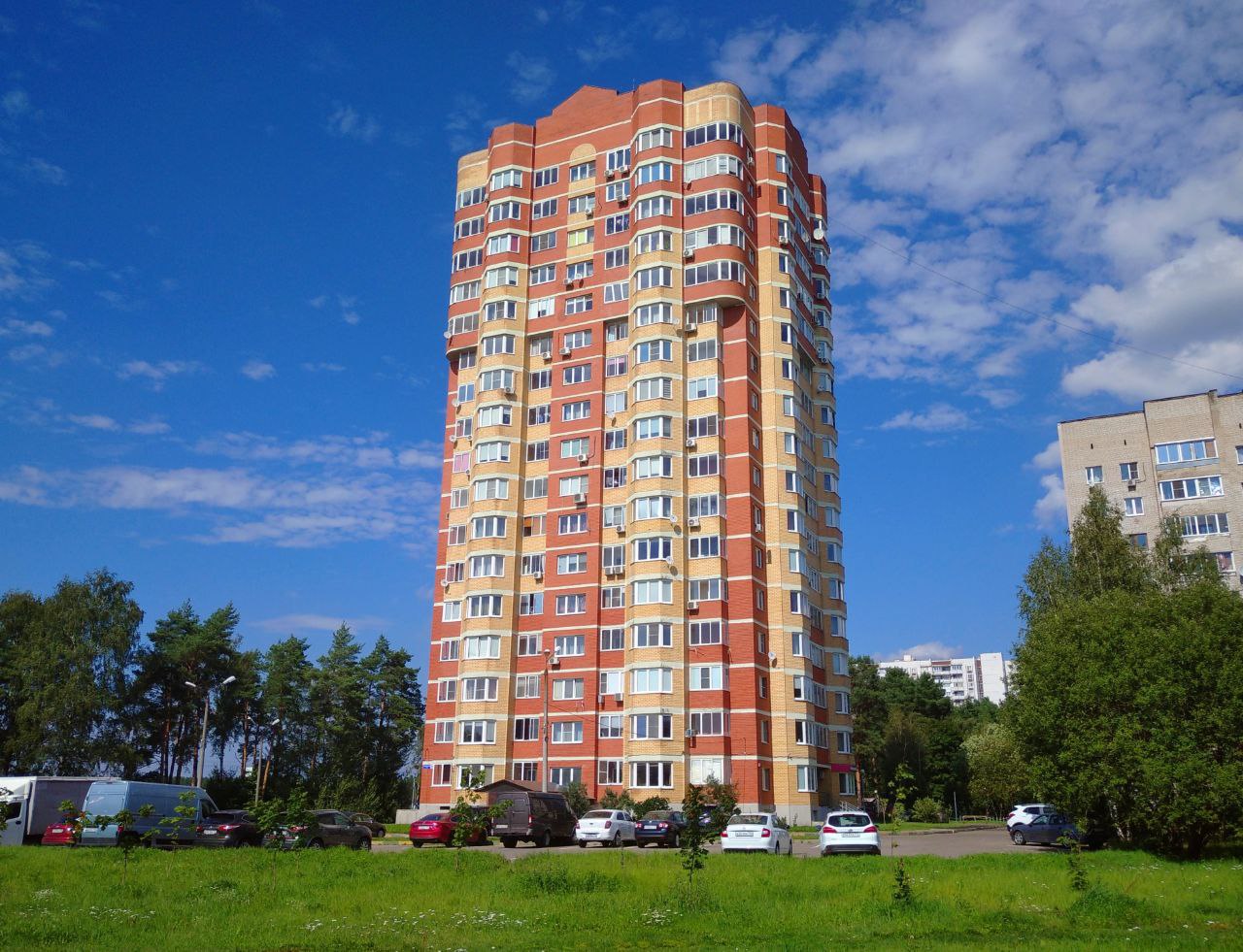 Черноголовка, Центральная улица, 24