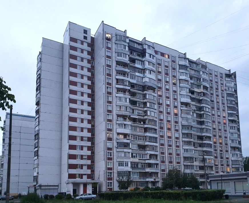 Ярославль, Проезд Моторостроителей, 14 / Ленинградский проспект, 84