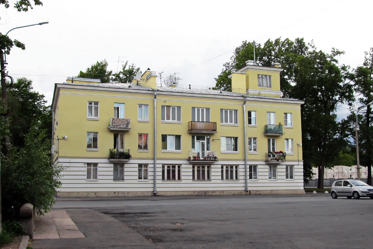 Петергоф, Санкт-Петербургский проспект, 48