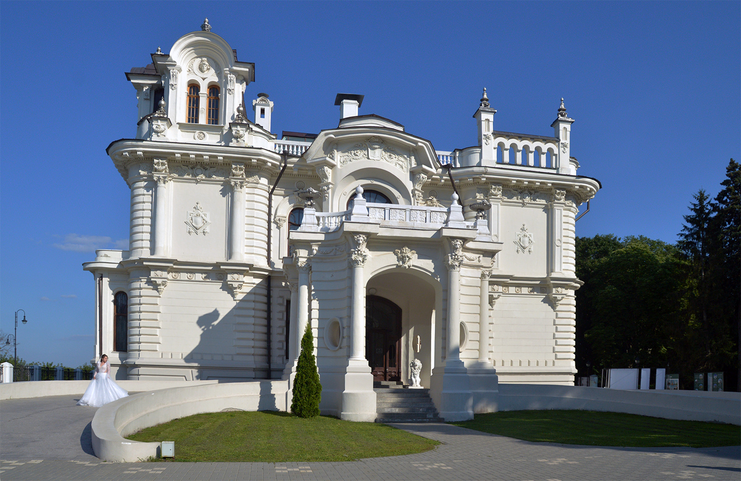 Tambov, Набережная улица, 22 / Улица Гоголя, 1