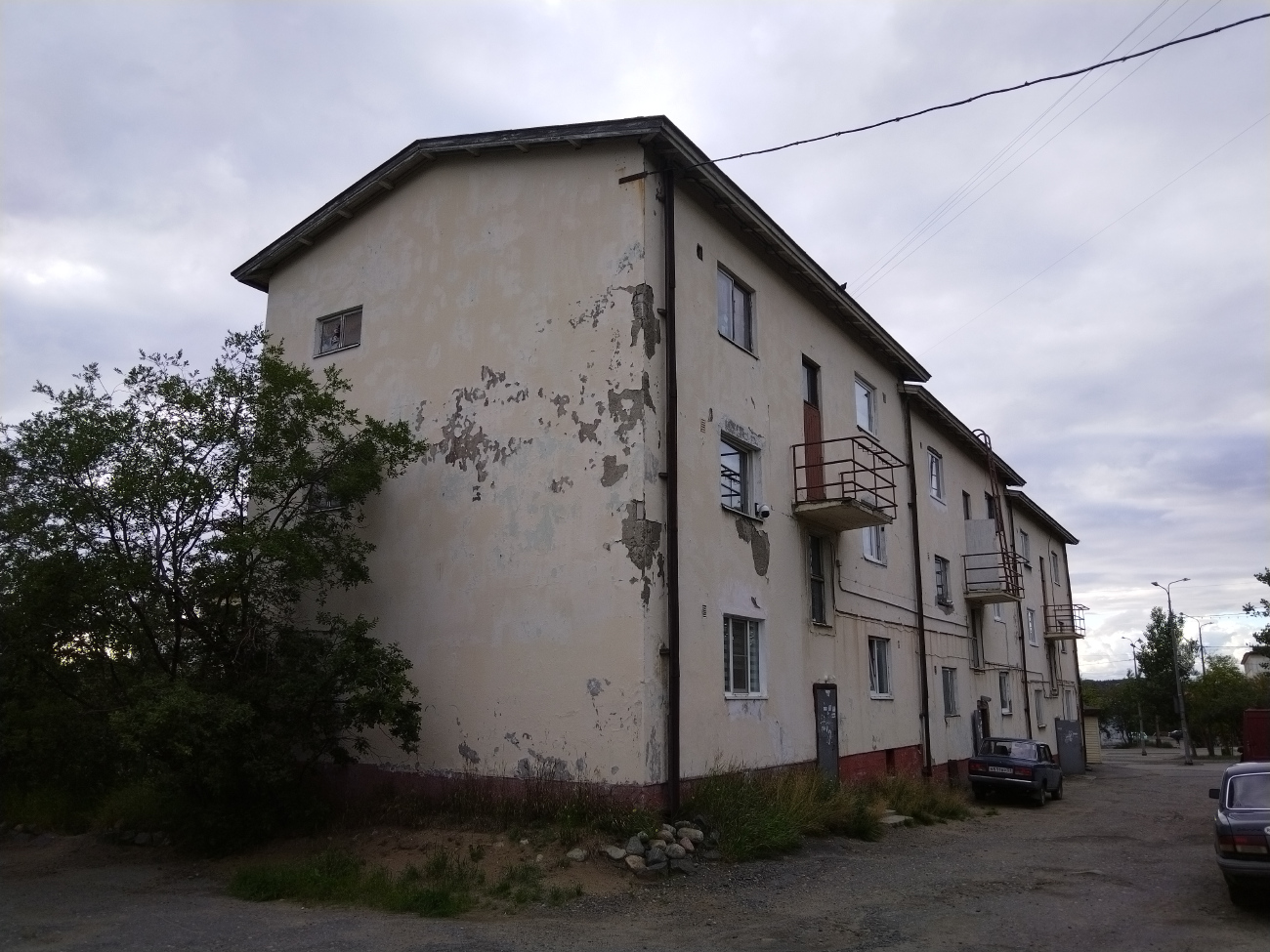 Никель, Улица Победы, 7
