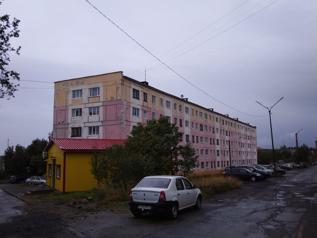 Никель, Печенгская улица, 8 Никель, Печенгская улица, 8