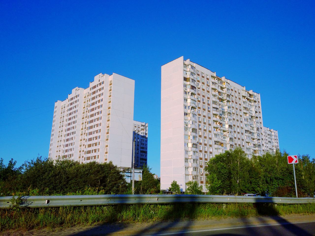 Черноголовка, Школьный бульвар, 18; Школьный бульвар, 16