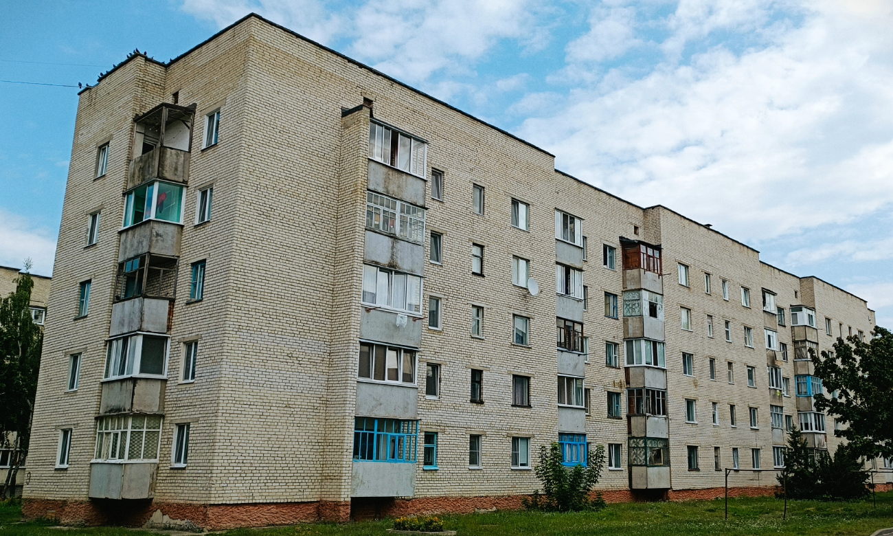 Житковичи, Приозёрная улица, 9