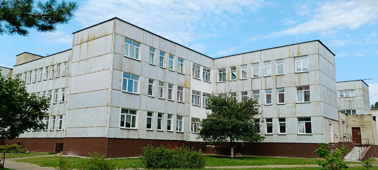 Житковичи, Приозёрная улица, 12
