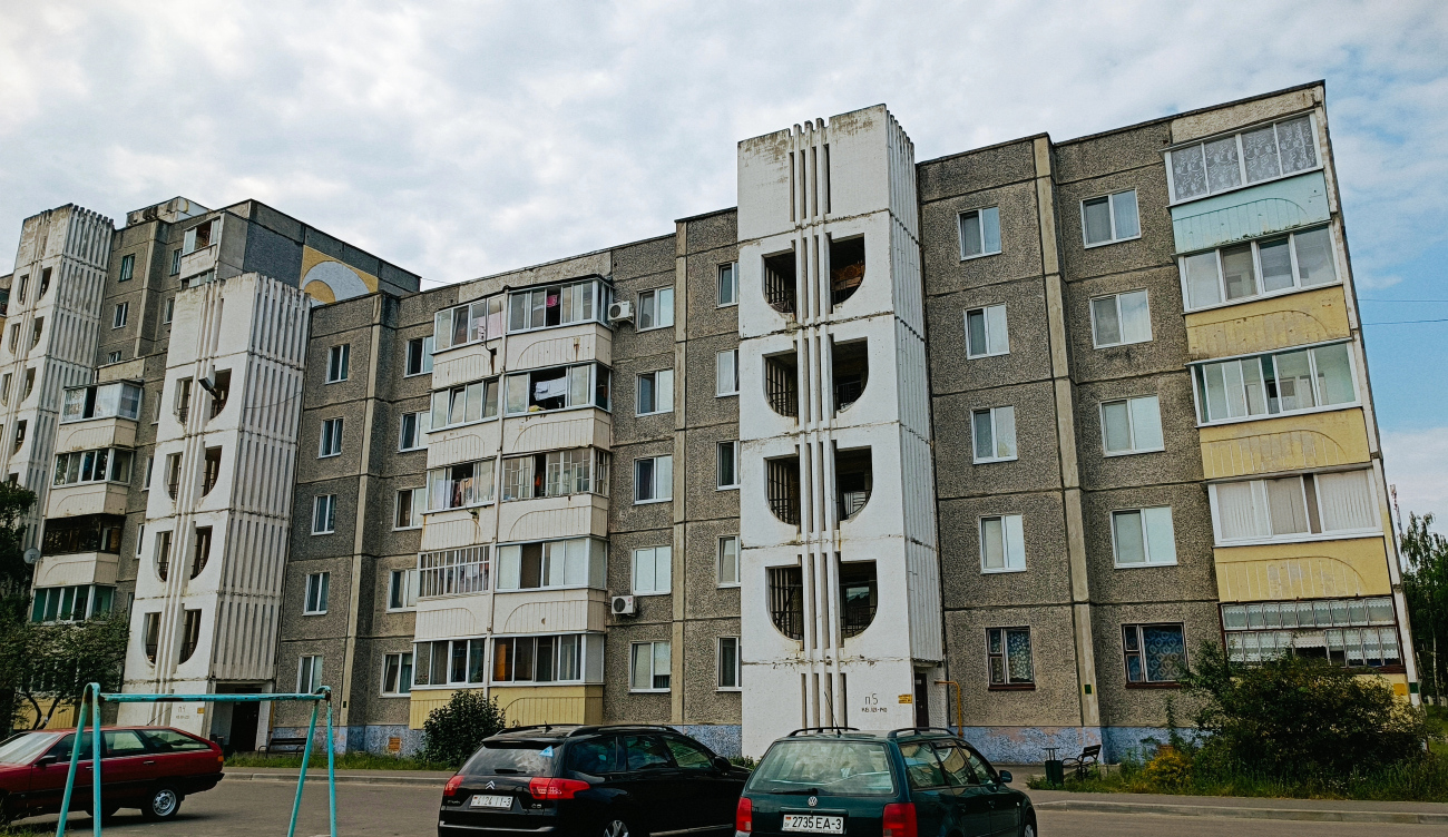 Житковичи, Приозёрная улица, 11